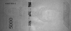Banknot 5000 bolivarow w podczerwieni