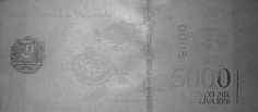 Banknot 5000 bolivarow w podczerwieni